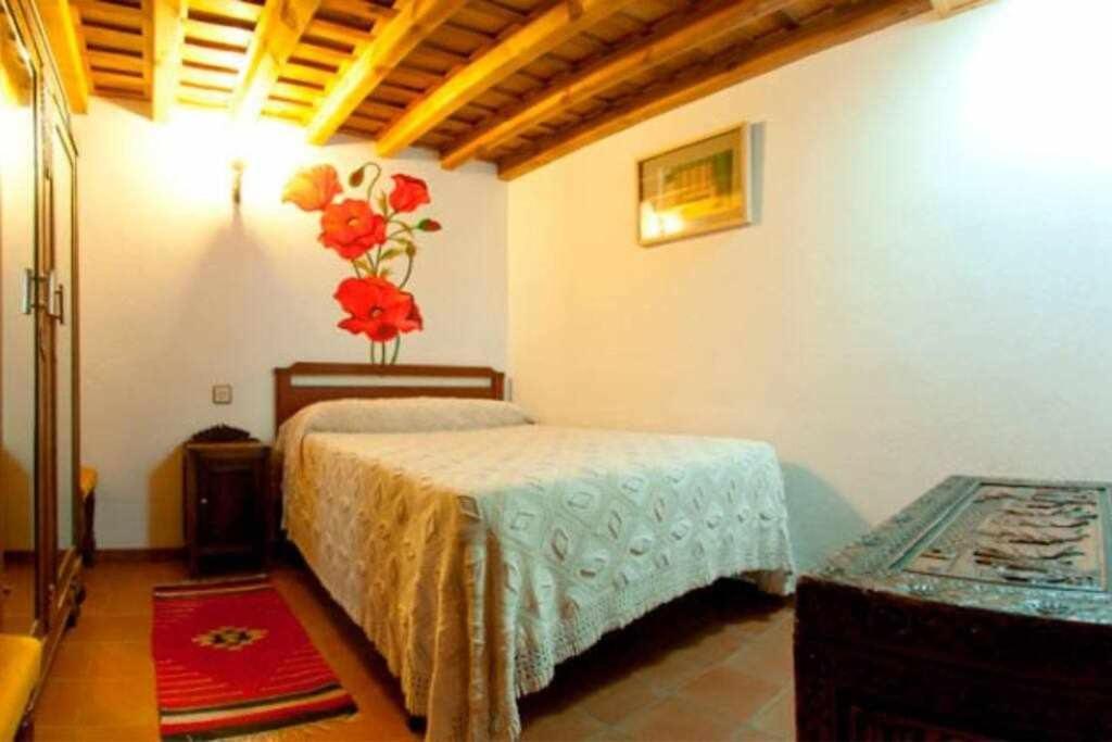 Casa Rural Lucia Es Una Casa Rural Amplia Con Pat Cabezas Bajas Екстериор снимка