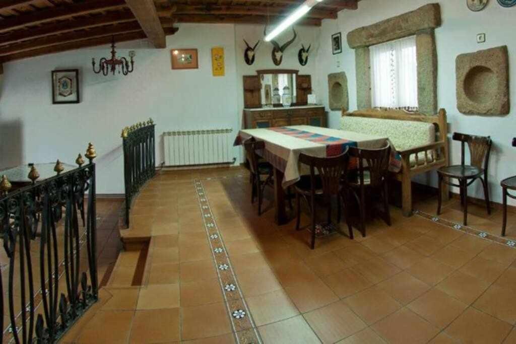 Casa Rural Lucia Es Una Casa Rural Amplia Con Pat Cabezas Bajas Екстериор снимка